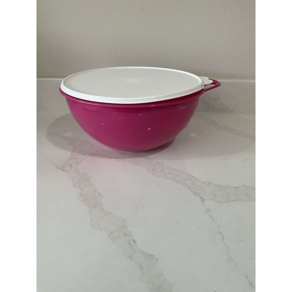 Tupperware Thatsa XL Mixing Bowl Pink W/ White Seal Lid 32 Cup Classic 7.8L LN